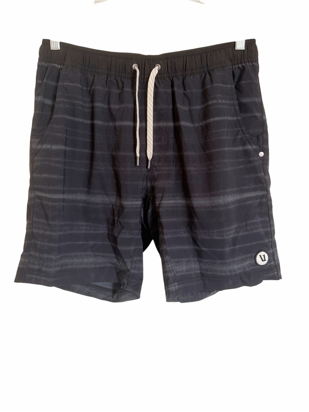 Vuori Mens Kori Lined 7” Inseam Gray Black Stripe Shorts size M